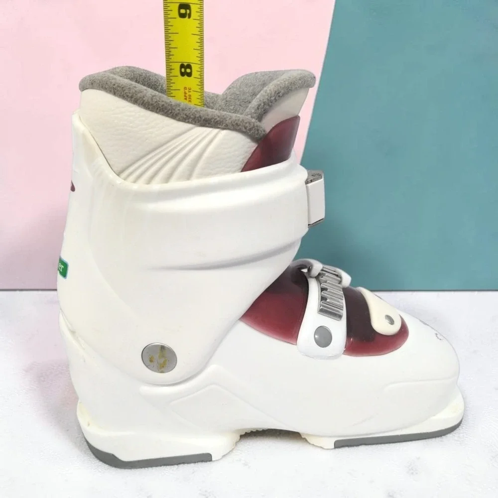 Dalbello Lilly 2 Girls Ski Boots Size 22.5 Mondo US 3.5-4.5 White Burgundy 262mm